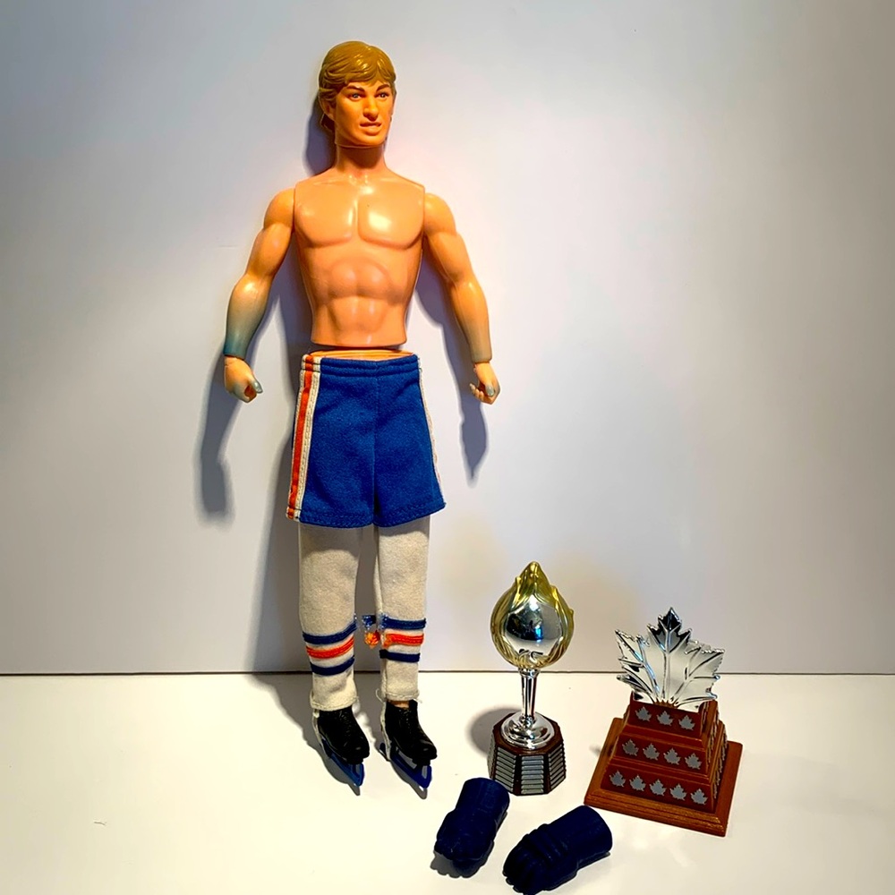 1983 The Great One Wayne Gretzky #99 Edmonton Oilers NHL (Ken) Doll Mattel #5949